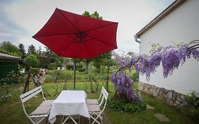 Hellenyi Apartmanok