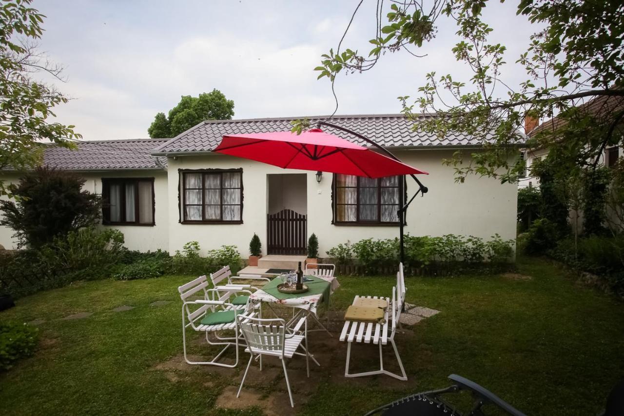 Hellenyi Apartmanok Harkány Zewnętrze zdjęcie