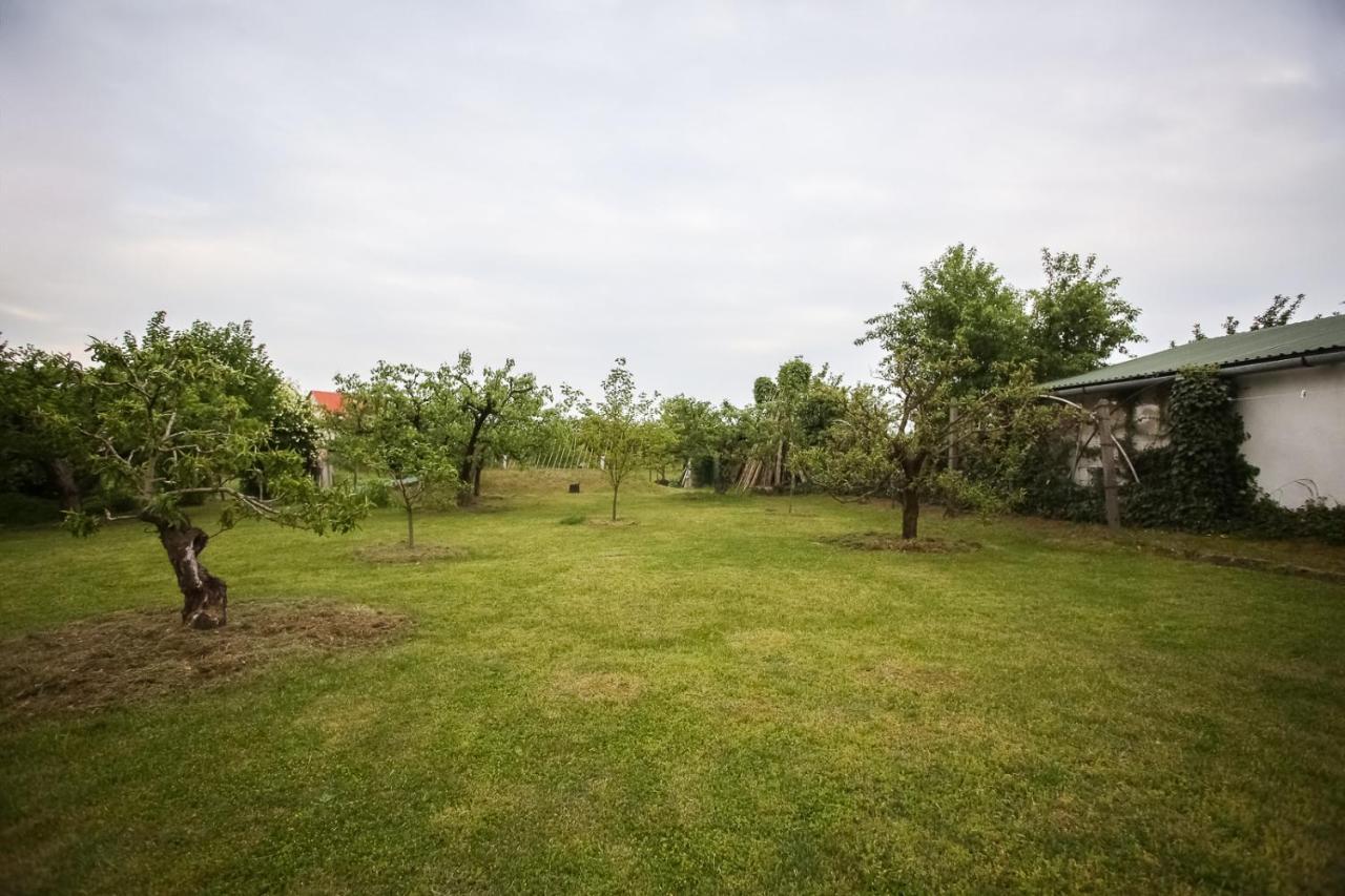 Hellenyi Apartmanok Harkány Zewnętrze zdjęcie