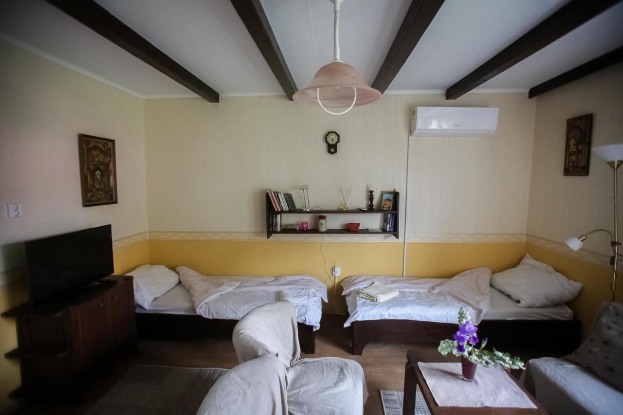 Hellenyi Apartmanok Harkány Zewnętrze zdjęcie