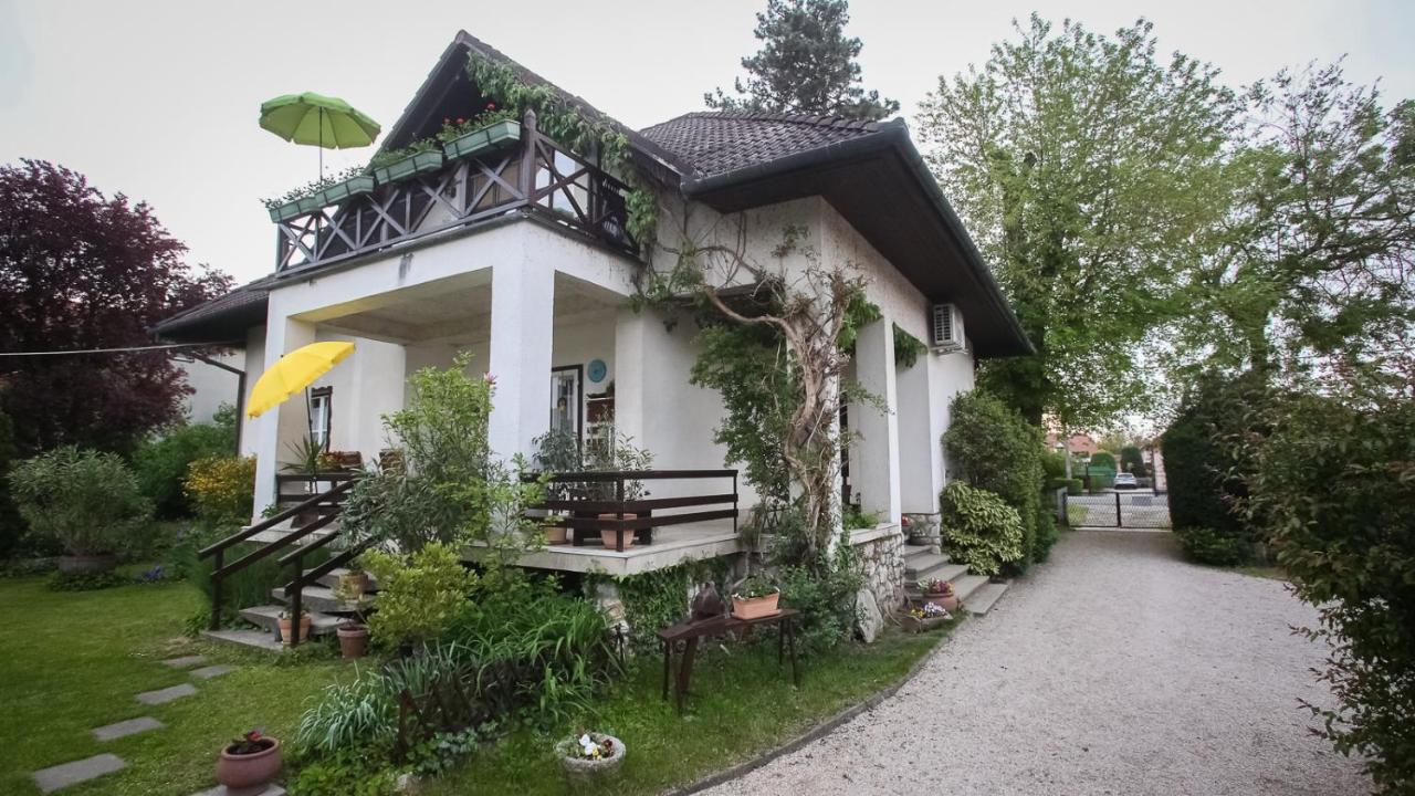 Hellenyi Apartmanok Harkány Zewnętrze zdjęcie